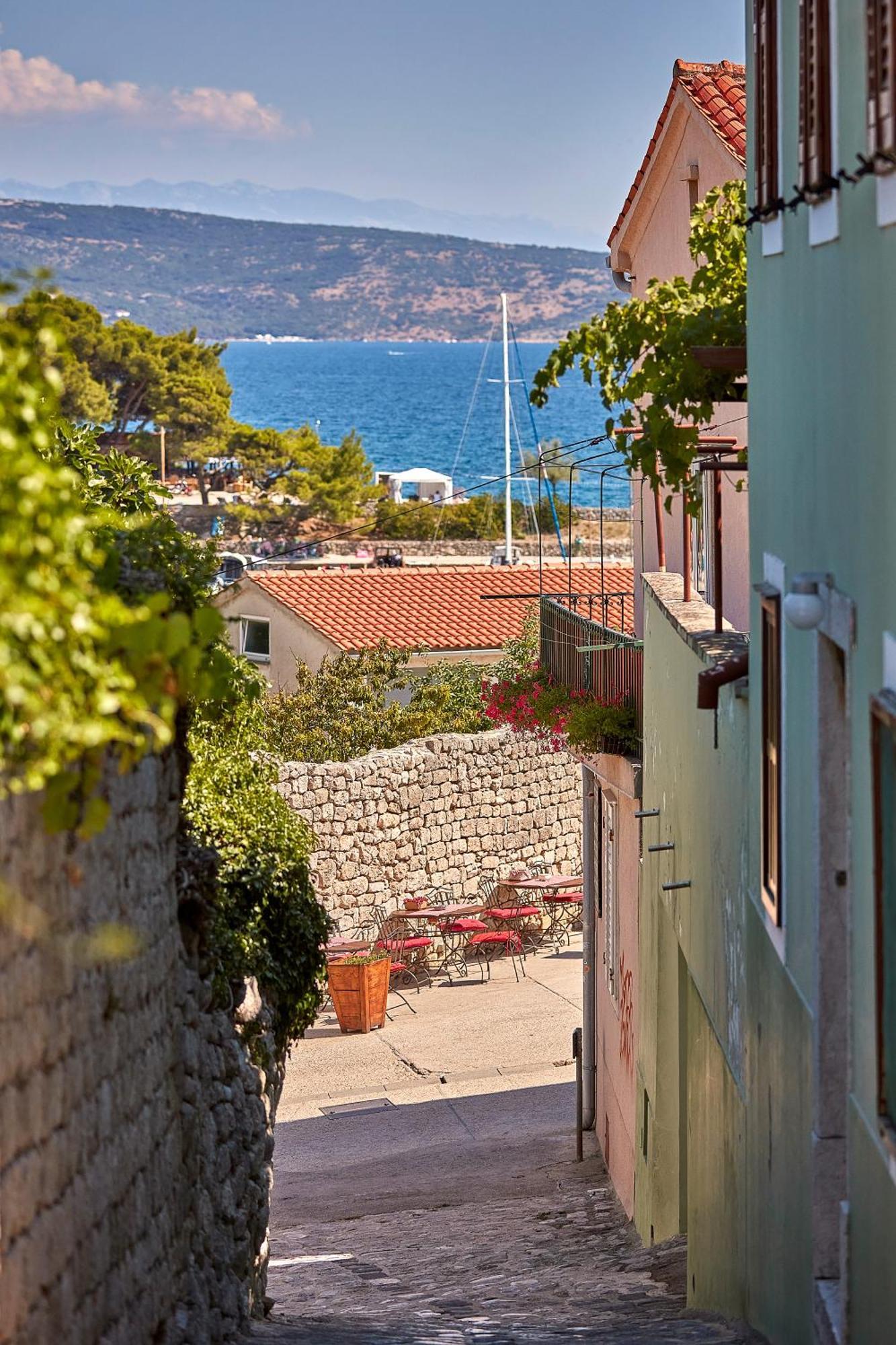 Villa Marica Tiny House In Krk City Centre Крк Экстерьер фото
